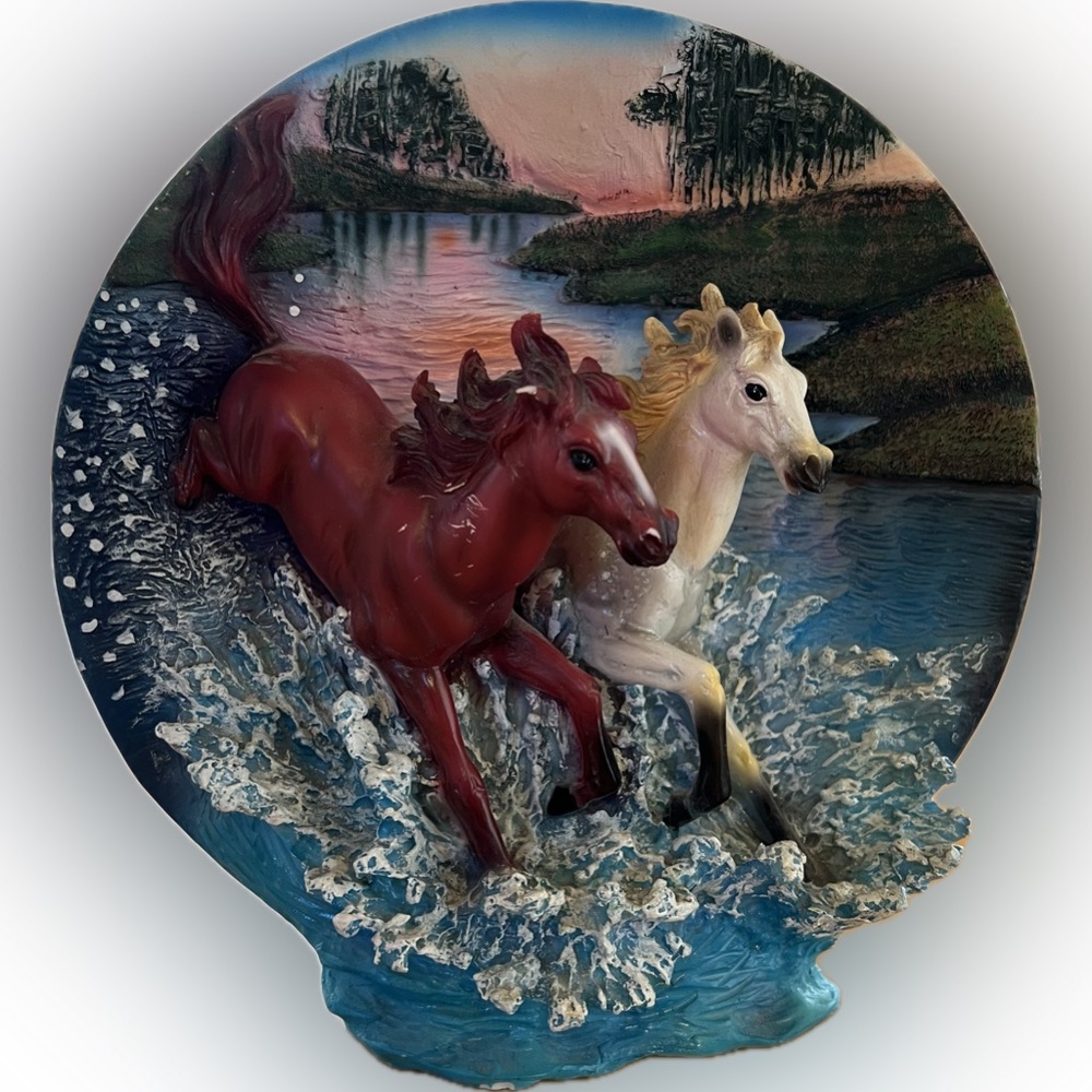 HORSE FIGURINE SCULPTURE vintage statue decor collectible resin plate stand / 3D - Picture 1 of 17